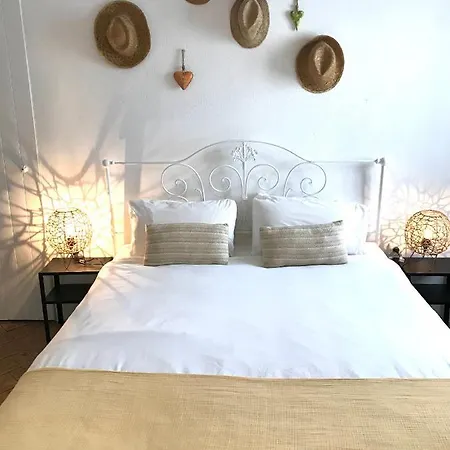 Bed & Breakfast Casa Largo Do Poco